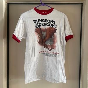 D&D TShirt medium women’s Dungeons & Dragons